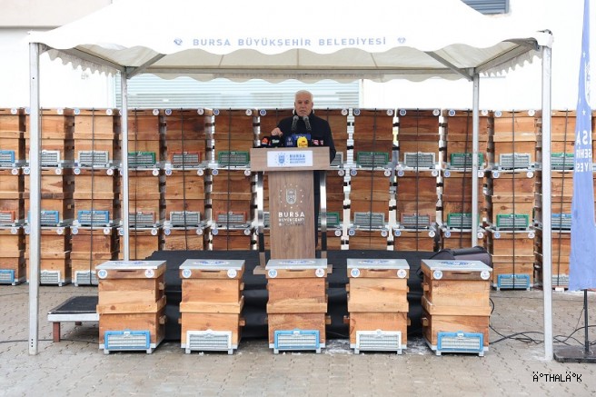 Büyükşehir'den Dağ Yöresine Arı Kovanı Desteği