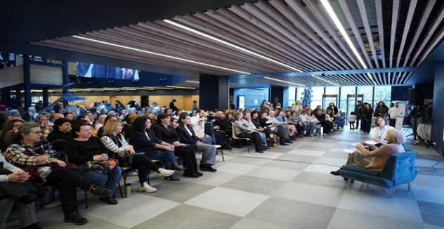 Ayşe Kulin Beylikdüzü'nde Okurlarıyla Buluştu