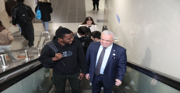 Başkan Şadi Özdemir’den Mesai Öncesi Metro Sürprizi