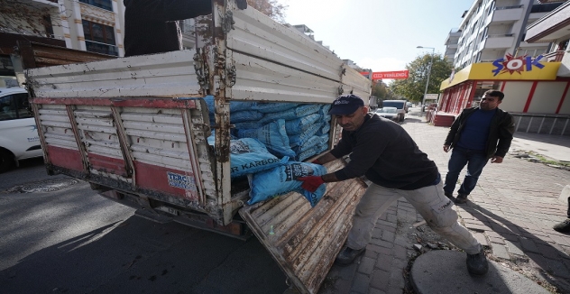 Beylikdüzü Belediyesi'nden Yakacak Yardımı