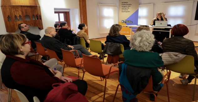 Bursa'da Sanat ve Düşüncenin Işığında Sevgi Konuşuldu