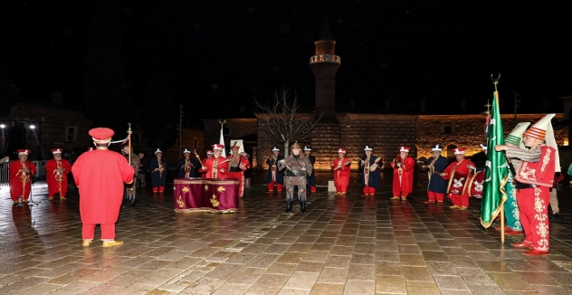 Bursa’nın 700 Yıllık Destanı Işık Gösterisiyle Anlatıldı