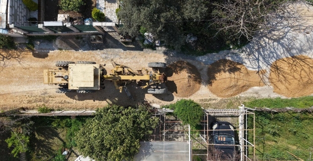 Gemlik Belediyesi’nden Kumsaz 505-506 No’lu Sokak’ta Zemin İyileştirme Çalışması