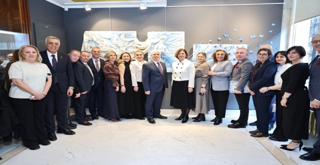 İpek Sanatının Zarafeti Bursa'da Sergilendi