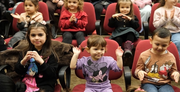 Yıldırımlı Çocuklara Ücretsiz Tiyatro
