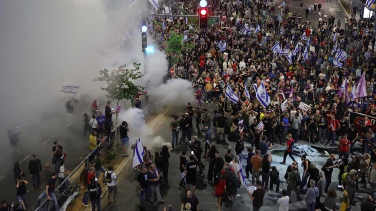Gazze Şeridi'nde İsrail katliamı Devam Ederken Tel Aviv Sokakları Karıştı, Halk Polisle Çatıştı