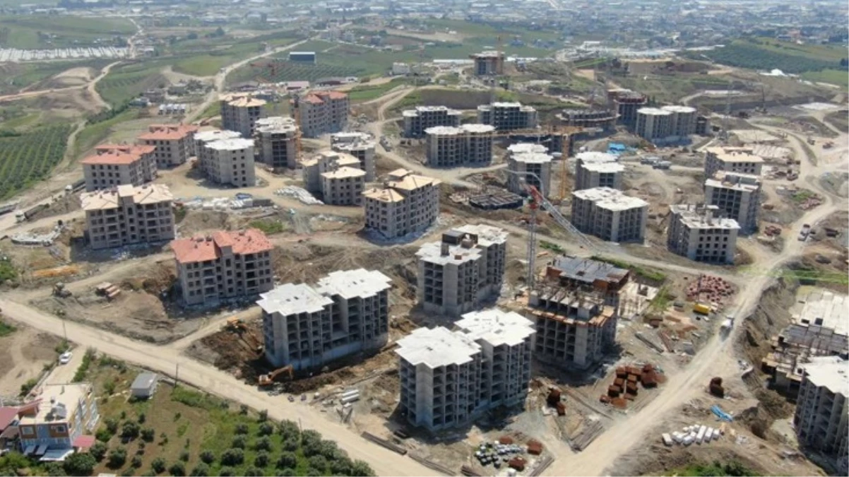 Hatay'da Günlüğü 1500 liraya İnşaat İşçisi Bulunamıyor