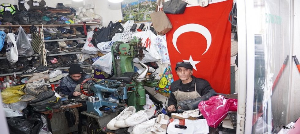 40 Yıldır Ayakkabılara Can Veriyor