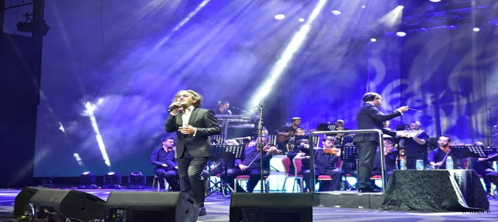 63. Uluslararası Bursa Festivali’nde Fettah Can Rüzgarı