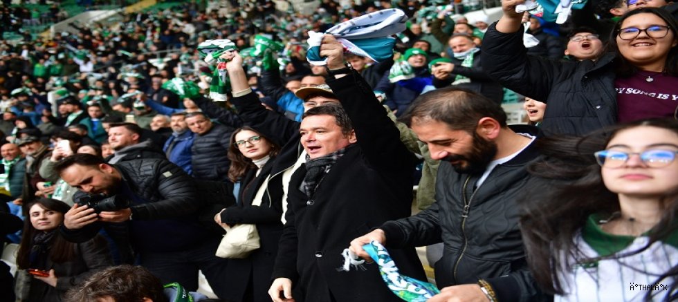 Başkan Erkan Aydın Çocuklarla Bursaspor Coşkusunu Paylaştı 