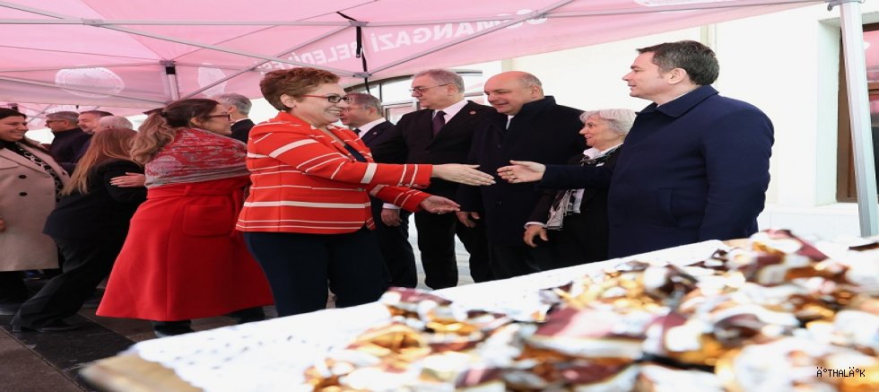 Başkan Erkan Aydın Personeliyle Tek Tek Bayramlaştı 