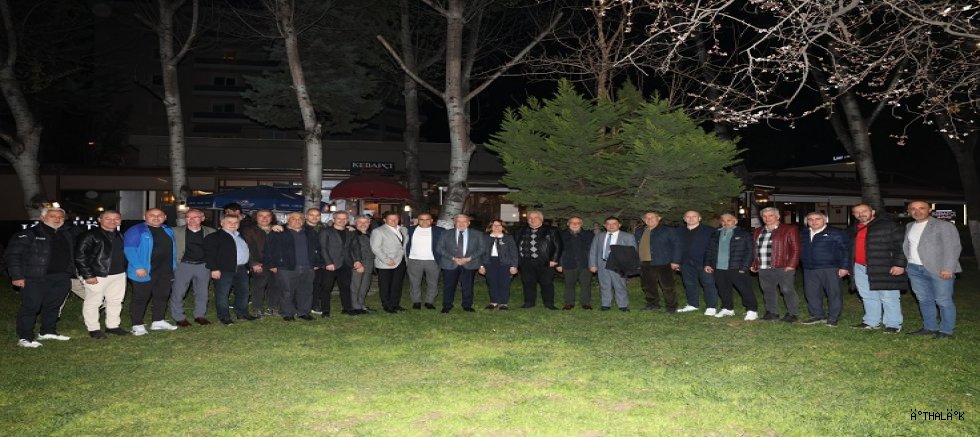 Başkan Şadi Özdemir Amatör Spor Kulüp Temsilcileri İle Buluştu