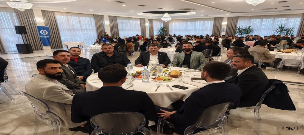 Başkan Yılmaz Evlad- ı Fatihan İle Kardeşlik Sofrasında