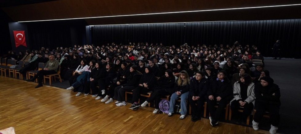 Beylikdüzü'nde Çevreye Duyarlı Gençler Yetişiyor