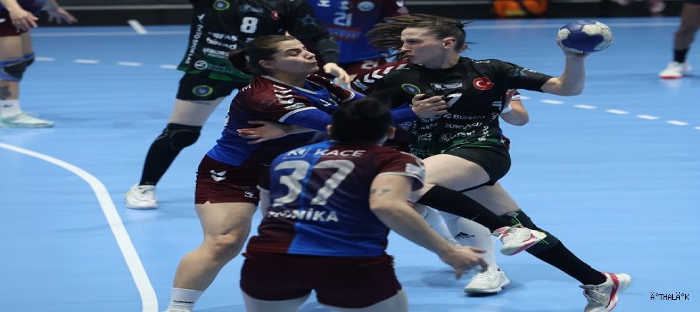 Bursa Büyükşehir Belediyespor Zirveyi Sevdi