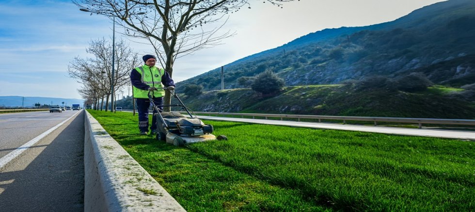 Bursa'da Cadde ve Bulvarlara Estetik Dokunuş