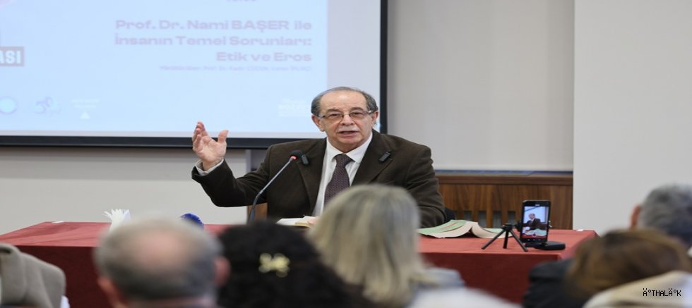 Bursa'da Felsefe Söyleşisine Yoğun İlgi