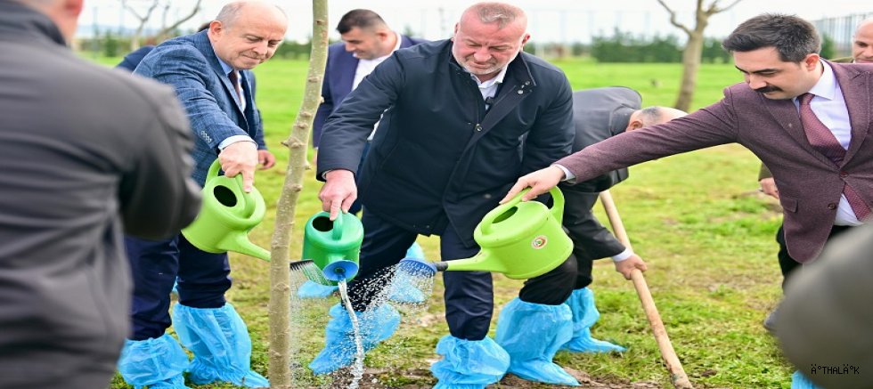 Bursa'nın Fethi 700 . Yıl Anısına Fidanlar Toprakla Buluştu