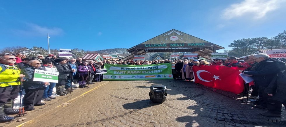 Bursalılar Uludağ Milli Parkı'na Sahip Çıkıyor