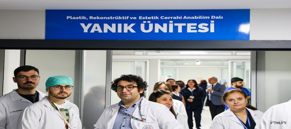 BUÜ Hastanesi’nin Yenilenen Yanık Ünitesi Hizmete Açıldı