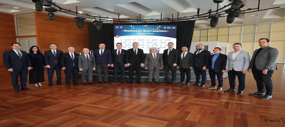 Büyükşehir Ailesi Bayramlaştı