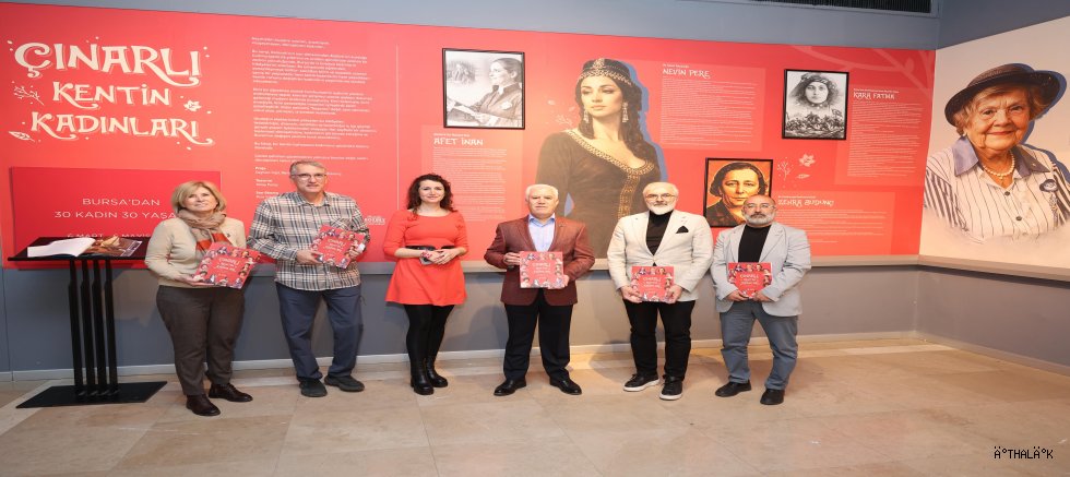 ‘Çınarlı Kentin Kadınları'nın Dünyasına Yolculuk