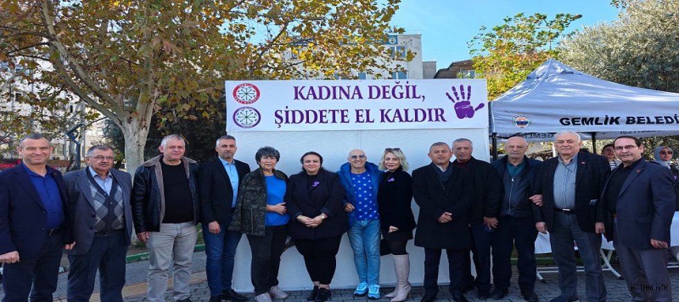 Gemlik Kent Konseyi Kadın Meclisi'nden 25 Kasım Farkındalık Etkinliği