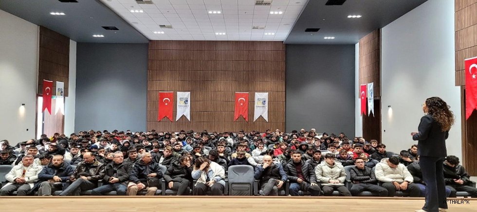 Karabatı Deprem Gerçeğini Unutturmamaya Kararlıyız