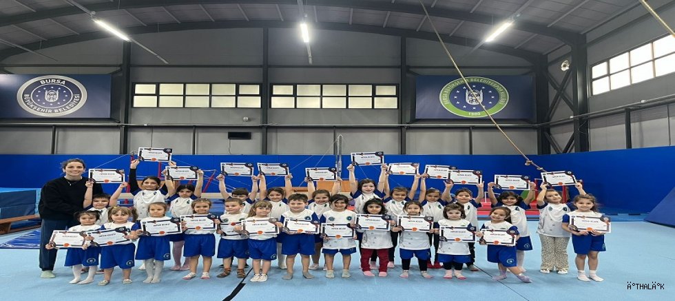 Kış Okullarında Sertifika Heyecanı