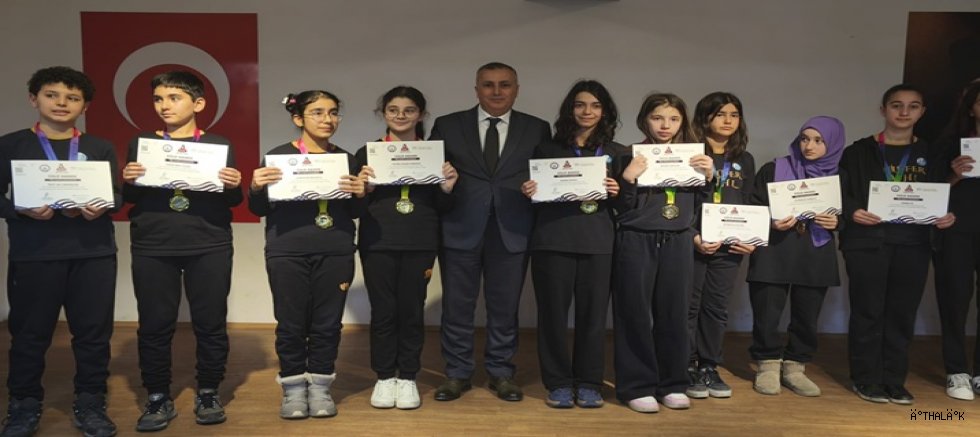 Nilüfer Anadolu İmam Hatip Lisesi Öğrencilerinden Uluslararası Matematik Başarısı