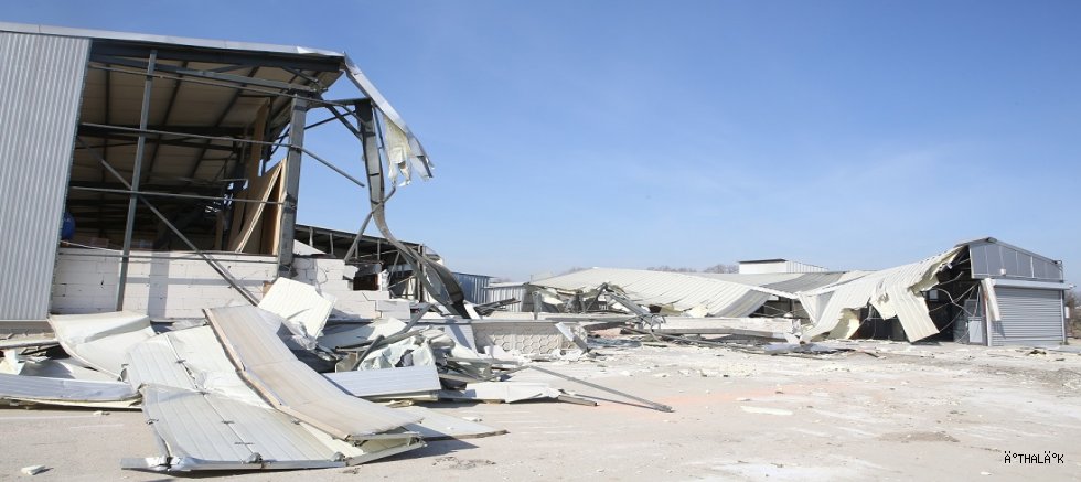 Nilüfer’de 4 Kaçak Bina Yıkıldı 