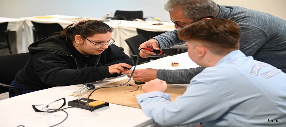 Öğrenciler Bilimle Buluştu