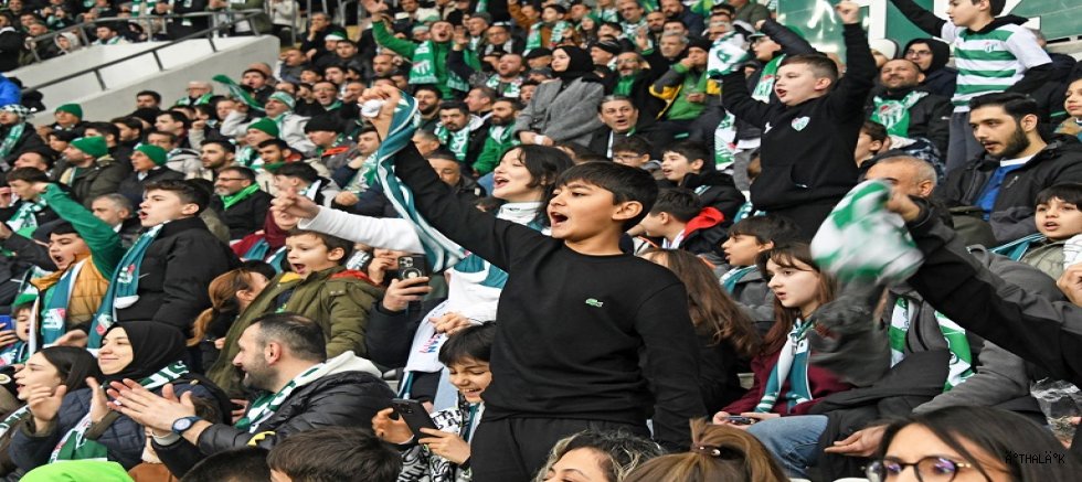 Osmangazi Belediyesi 100 Çocuğu Bursaspor İle Buluşturdu
