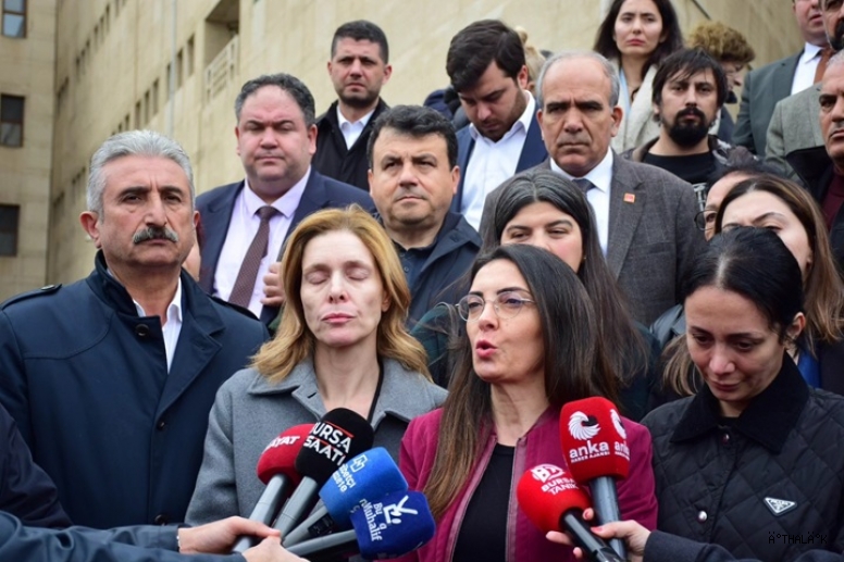 Seden Bozbey: Bizim alnımız Ak, Başımız Dik