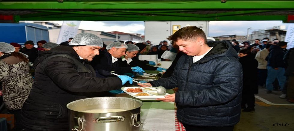 Soğanlı Mahallesi’nde Ramazan Bereketi Aynı Sofrada Paylaşıldı