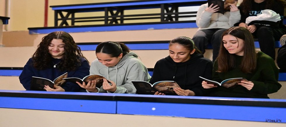 Yıldırım Belediyesi ' Fethin' Kitabını Yazdı 