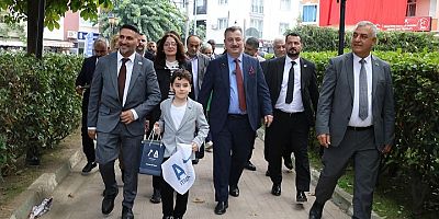 A Parti'den 'Kapı Kapı Anahtar' ile Gürsu'ya 300 Kişilik Çıkartma!