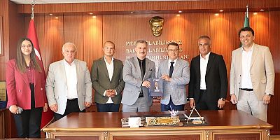Anahtar Parti, BESOB'ta Esnafın Sorunlarını Konuştu