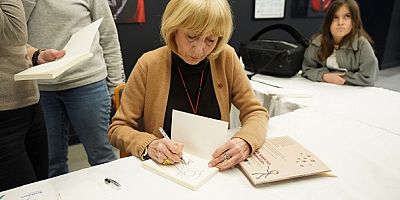 Ayşe Kulin Beylikdüzü'nde Okurlarıyla Buluştu