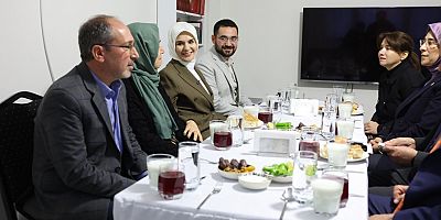 Bakan Göktaş, Şanlıurfa’da Yeni Yuvalarına Kavuşan Ailenin İftar Sofrasına Misafir Oldu