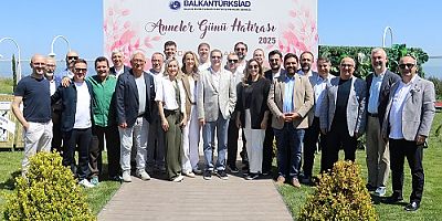 BALKANTÜRKSİAD Üyeleri Anneler Gününü Kutladı 