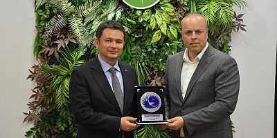 BALKANTÜRKSİAD Yönetiminden Osmangazi Belediye Başkanı Erkan Aydın'a  Ziyaret