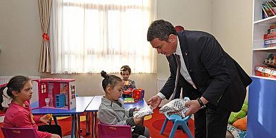 Başkan Aydın, Özel Gereksinimli Çocukların Karne Sevincini Paylaştı 