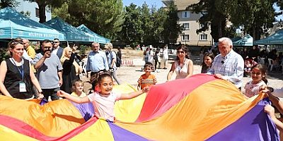 Başkan Şadi Özdemir Minareliçavuş’ta Yaz Atölyeleri’ne Katıldı 