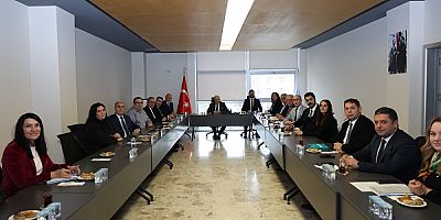 Başkan Şadi Özdemir Sanayi Bölgeleri Temsilcileriyle Bir Araya Geldi