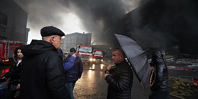 Beylikdüzü'nde Fabrika Yangını!