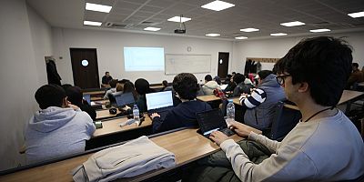 BTÜ’nün Tercihten Önce Üniversiteni Yaşa Projesi Tescillendi