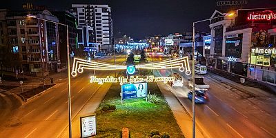 Bursa Caddeleri ‘Ramazan’ İçin Süslendi