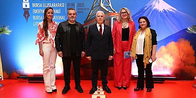 Bursa’da Edebiyat Şöleni Başladı