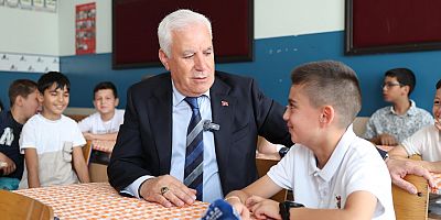 Büyükşehir'den Öğrencilere Eğitim Desteği